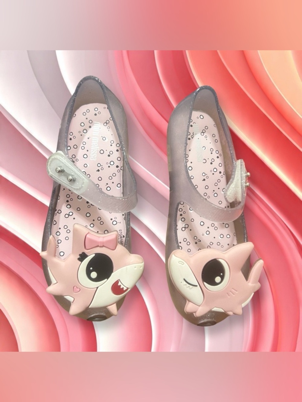 Mini Melissa Shark Shoes
Great condition
11 little kid
Pink
RRP $81